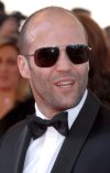 Veintiún cineastas de todo el mundo, desde consagrados como Quentin Tarantino ('Death Proof') hasta valores en alza como el mexicano Carlos Reygadas ('Stellet Licht'), pugnan en el Festival de Cannes por ese ramo dorado que se lanza cada año al final de la boda y que simboliza el máximo premio del celuloide, con permiso del Oscar.









'Les chansons d'amour', 

La excesivamente ligera comedia francesa 'Les chansons d'amour', sólo le sonará a novedosa a quien no haya visto 'El otro lado de la cama' (2002), de Emilio Martínez Lázaro, una de las películas españolas más taquilleras, o su continuación, 'Los dos lados de la cama' (2005).


Foto: la actriz francesa Chiara Mastroianni (i) y director francés Christophe Honore (d) a su llegada.