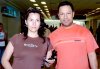 22052007
Ricardo y Karen Zugasti viajaron a Atlanta y los despidieron Roberto Machado, Alma Flores y Lilia Zugasti.