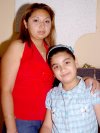 25052007
Adriana González, ofreció un convivio para su hija Casandra Delgado González, por cumplir ocho años de edad.