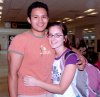26052007
Yazmín Nassar y José Escalera llegaron a Torreón desde la Ciudad de México y los recibió Julieta Saldaña.