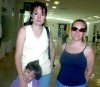 29052007
Cristina Morfín y la pequeña Ana Dávila viajaron a Mazatlán y las despidió Malena Morfín.