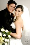 Q.F.B. Rosa Elena Gutiérrez Tajoya, el día de su enlace matrimonial con el Ing. Vicente García Rosas.- 


Aldaba & Diane.