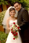 Srita. Fabiola Zepeda Loya el día de su boda con el Sr. Manuel Villegas Ramírez.

Moran