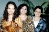 02062007
Karla Manzanera, Lupita de Manzanera y Teresa de Ramírez, forman tres generaciones.