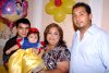 04062007
Cristina Tinajero con sus hijos Pedro y Diego Martín del Campo Tinajero.