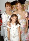 06062007
A Hilda Margarita Orozco Villanueva le organizaron una fiesta de regalos para su bebé.