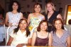 10062007
Karla Ivette Núñez Espinoza estuvo acompañada de sus amigas, en su festejo pre  nupcial.