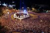 El alcalde de Madrid, recibió a los futbolistas del conjunto blanco en el consistorio de la capital de España, y, aseguró, tras ofrecer el trofeo liguero a las miles de personas congregadas en la Plaza de la Villa, que espera que la institución madridista 'sea una gran embajadora por el mundo para que Madrid consiga ser la sede de los Juegos Olímpicos del año 2016'.