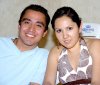 10062007
Jorge Vidaña y Lizbeth Gallardo, captados en reciente convivio.
