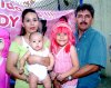 17062007
Sandra Lizeth López Muñoz fue festejada por sus padres, Patricia y Sergio Alberto López y su hermanita Renata Alejandra, al cumplir seis años de edad.