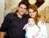 21062007
Pablo Villarreal Lamberta con su mamá, Paola de Villarreal y su hermanito Andrés.