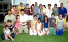 20062007
Don Roberto Siller Aguirre fue festejado por las familias Cantú Siller, Siller Ochoa, Cepeda Siller y Siller González.
