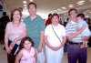 27062007
Carlos Alberto, Angélica, Carla y Vanessa viajaron a Tijuana, los despidieron Martín y Juanita.