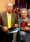 01072007
Don Luis Carlos Silva fue festejado por sus 50 años como miembro activo del Club de Leones, lo acompaña su esposa Carmelita Silva.