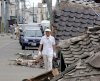 Un sismo de 6.8 grados de magnitud sacudió  la costa noroccidental de Japón y al menos ocho personas murieron y cientos resultaron heridas.