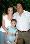 11072007
Daniela Ramírez Galván cumplió siete años y fue festejada por sus padres, Paty y Rogelio Ramírez.