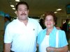 06072007
Herlinda Ruelas de Valenzuela viajó a Chicago, la despidió José Ángel Valenzuela.