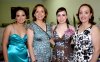 15072007
Gloria Isela Rodríguez López acompañada de las anfitrionas de su despedida, Yolanda Amador de Simental, Yolanda y Laura Simental Amador.