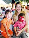 Cumple 5 años
Vicky Hernández de Moreno con sus hijos Stephanie y Eduardo.