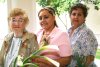 22072007
Bertha Alicia Bañuelos Torres, acompañada de algunas de las asistentes a su despedida de soltera.