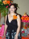 25072007
Teresa Llorens Meraz se casará con Alejandro Reynoso Alvarado el próximo cuatro de agosto, motivo por el cual disfrutó de una despedida.