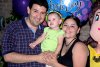 24072007
Karime Alhelí Preciado Serrano junto a sus padres, Karina y César Preciado, el día que festejó su cuarto cumpleaños.