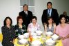 2207207
Ninfa Saavedra Villarreal festejó su 73 cumpleaños, al lado de sus hijas Laura Elena y Leticia Isabel Saucedo, su nuera Cristina de Saucedo y sus nietas Victoria, Jimena y Gaby.
