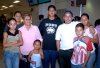 22072007
Martha Esquivel y Gerardo González viajaron a Tijuana, los despidió su familia.