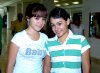 25072007
Mariana Sánchez y Andy Flores llegaron de Cancún.