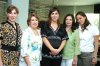 08082007
Lorena Garza de Silerio junto a Guadalupe Gallardo, María del Carmen Rivera de Silerio, Susana Garza y Mary Carmen Silerio, en su fiesta de canastilla.