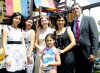 Begoña y Alex Sada con sus hijos Alex y Fernanda.