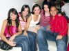 Unidos por una buena causa
Caty Ransom, Jacqueline Angli, Any Morales, Sandy Angulo y Astrid Allegre.