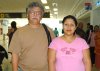 27082007
James Gazca viajó a Tijuana, lo despidió Minerva Estrada.