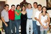 19082007
José Alberto Rodríguez Reyes disfrutó de una fiesta sorpresa con motivo de su cumpleaños, a la que asistieron sus amigos Iván, Alfonso, Jorge, Rolando, Lily, Cindy y Samanta.