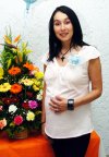 26082007
Laura Almanza de Sandoval disfrutó de una fiesta de canastilla, con motivo del cercano nacimiento de su bebé.