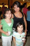 25082007
Alexa Layzola, Camila y Laura Ramírez.