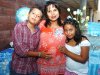01092007
Nélida Ortiz de Ibarra junto a sus hijos Abraham y Leyla Ibarra Ortiz, en su fiesta de canastilla para el bebé que espera.
