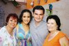 09092007
Mayela Castrellón y Ana María Hinojo se encuentran felices por el enlace nupcial de sus hijos Adriana Orrantia y Francisco Berenguer.