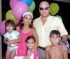 10092007
Jesús Isaías Aguilar Flores festejó su segundo cumpleaños; es hijito de Genoveva Flores Saldaña.
