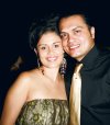 Alicia de González y Oscar González Delgado.
