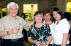 Maribel y José Montaña, Maylen y Cheto Izaguirre, Gina y Manolo Mendoza.