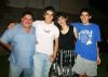 16092007
Julio junto a sus padres, Ramón Betancourt e Irma Gallardo Márquez y su hermano Ramón.