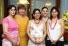 30092007
Angélica Muro Enríquez recibió muchas felicitaciones por el cercano nacimiento de su bebé, en su fiesta de canastilla.
