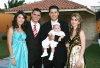 30092007
Elian Sebastián Tapia Rivera junto a sus padres, Jorge Tapia y Dulce Rivera, en su fiesta de tercer cumpleaños.