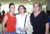 05102007
Genoveva Aguilar y Caridad Tafoya viajaron a Los Ángeles, las despidió Fernanda Gutiérrez.