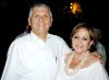 08102007
Festejan a don Juan Acuña Correa y doña Ana María Flores de Correa por sus 50 años de casados.