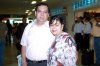 10102007
Pamela Ramírez de Carreón y el pequeño Mateo viajaron a San Diego y los despidieron Maricela y René Ramírez.