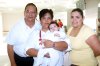 10102007
Pamela Ramírez de Carreón y el pequeño Mateo viajaron a San Diego y los despidieron Maricela y René Ramírez.