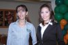 13102007
Ceclia Gómez y Paty González, reciben a los pasajeros en un nuevo negocio del Aeropuerto.