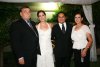 17102007
La pareja de recién casados acompañados por Gerardo Hinojosa Montejo y Tere Lugo de Hinojosa.